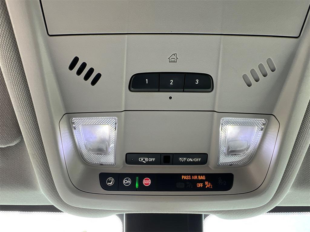 used 2021 Chevrolet Equinox car, priced at $19,989