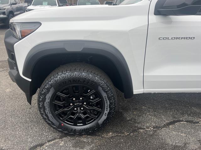 new 2024 Chevrolet Colorado car, priced at $39,353