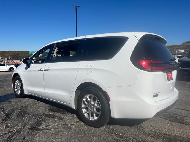 used 2023 Chrysler Pacifica car, priced at $25,343