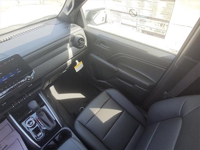 new 2025 Chevrolet Colorado car, priced at $44,671