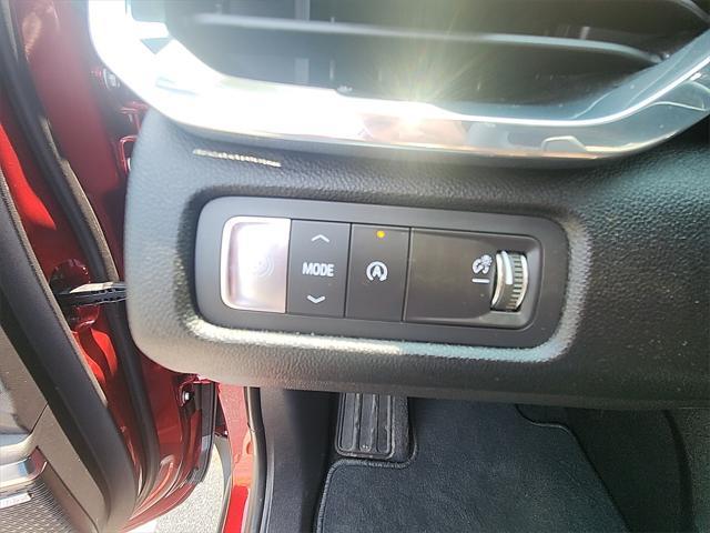 used 2024 GMC Acadia car, priced at $40,517