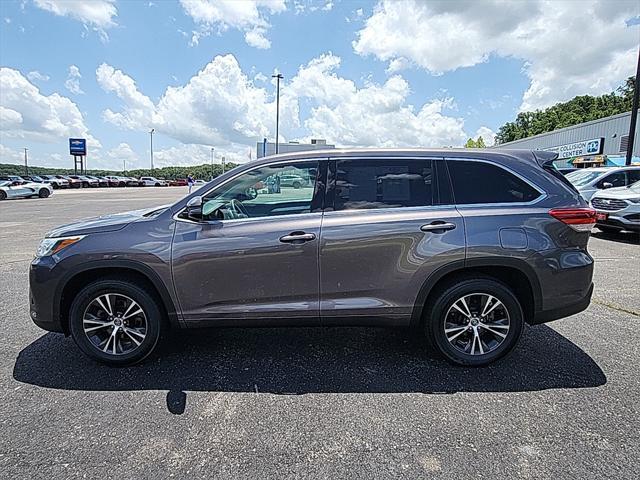 used 2018 Toyota Highlander car, priced at $18,857