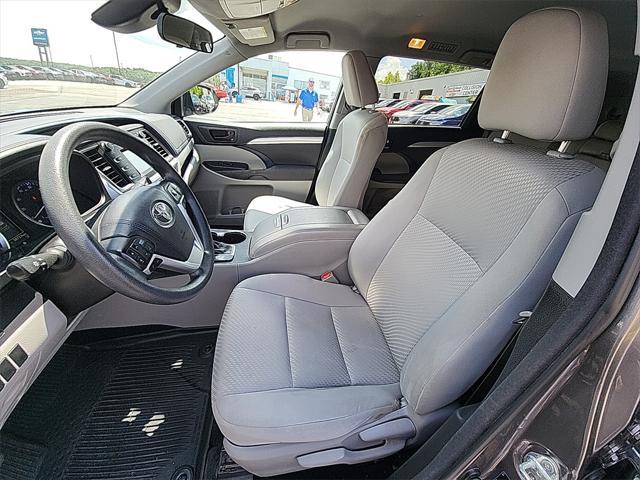 used 2018 Toyota Highlander car, priced at $18,857