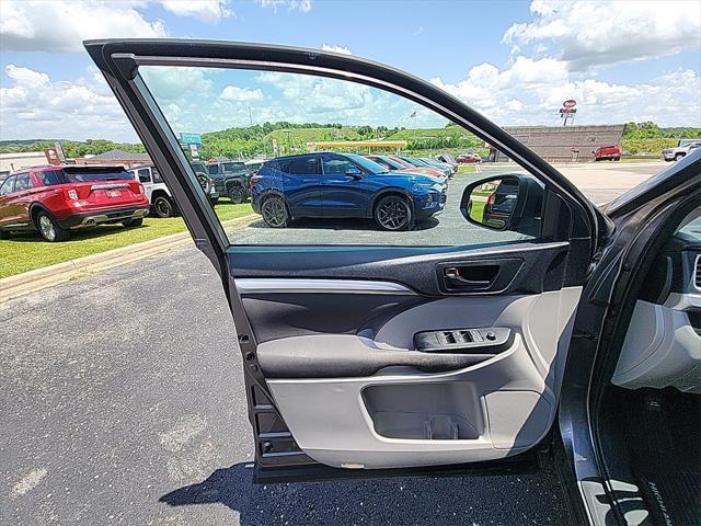 used 2018 Toyota Highlander car, priced at $18,857