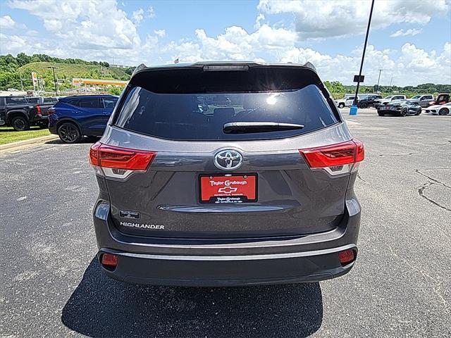 used 2018 Toyota Highlander car, priced at $18,857