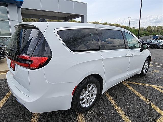 used 2023 Chrysler Pacifica car, priced at $23,150