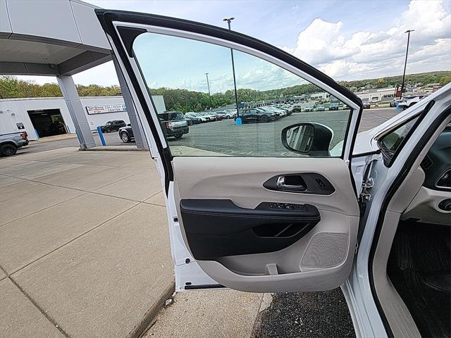 used 2023 Chrysler Pacifica car, priced at $23,150