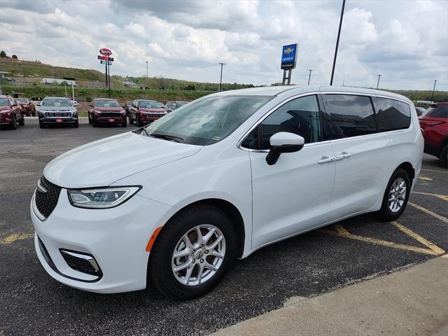 used 2023 Chrysler Pacifica car, priced at $23,150
