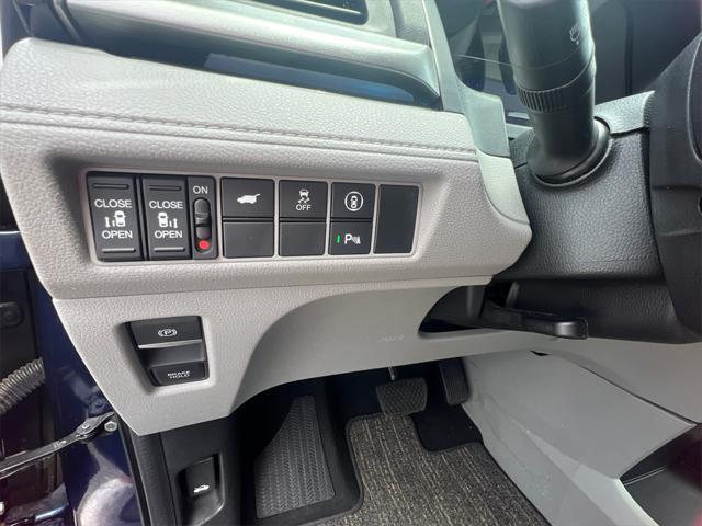 used 2023 Honda Odyssey car, priced at $36,967
