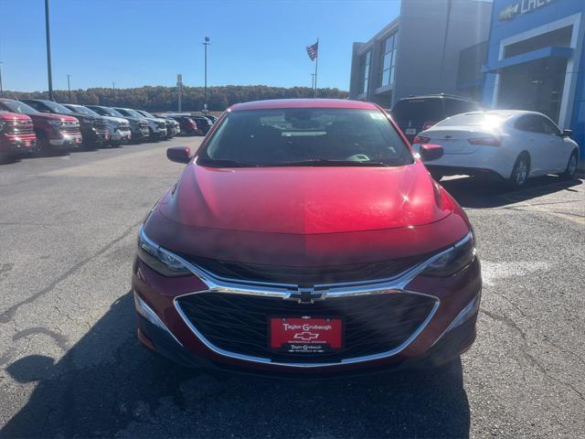 new 2024 Chevrolet Malibu car, priced at $25,622