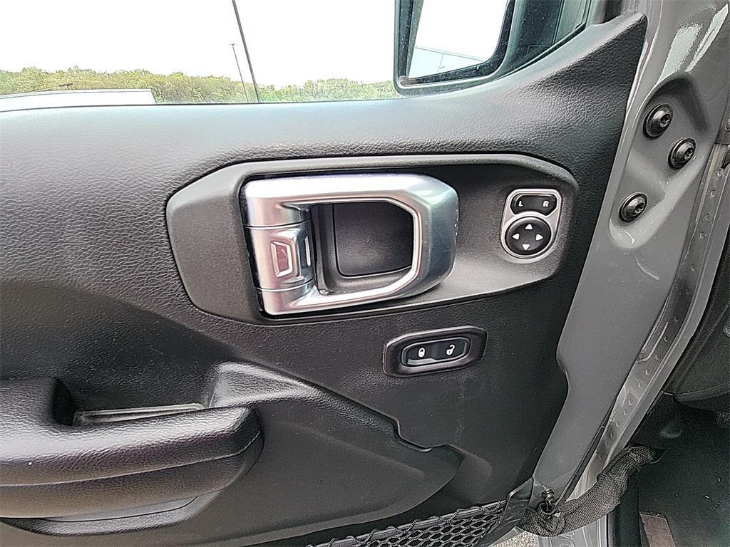 used 2018 Jeep Wrangler Unlimited car, priced at $25,975