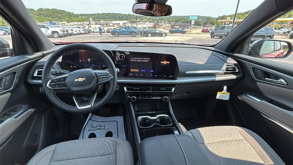 new 2025 Chevrolet Traverse car, priced at $43,305