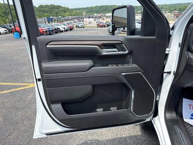 new 2025 Chevrolet Silverado 2500 car, priced at $62,112