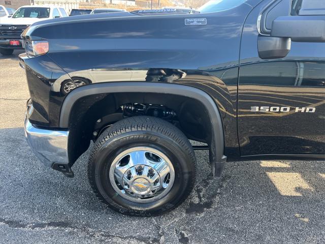 new 2025 Chevrolet Silverado 3500 car, priced at $64,280