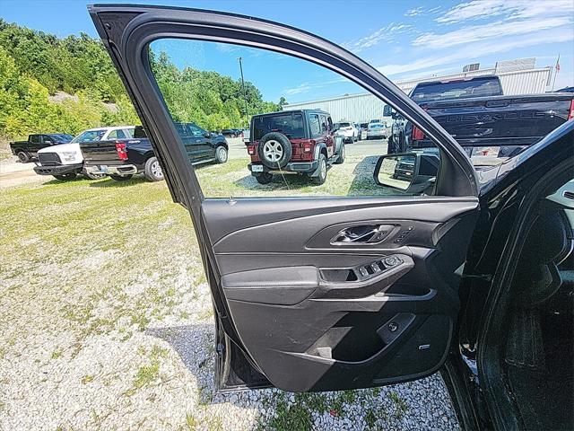 used 2023 Chevrolet Traverse car, priced at $39,980