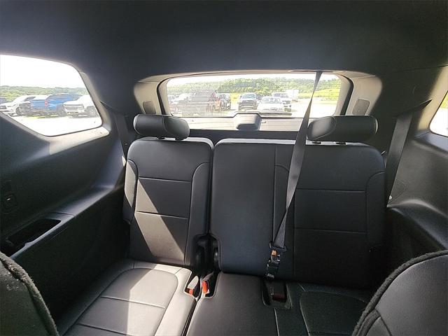 used 2023 Chevrolet Traverse car, priced at $39,980