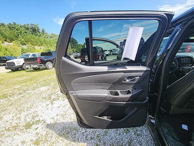 used 2023 Chevrolet Traverse car, priced at $39,980
