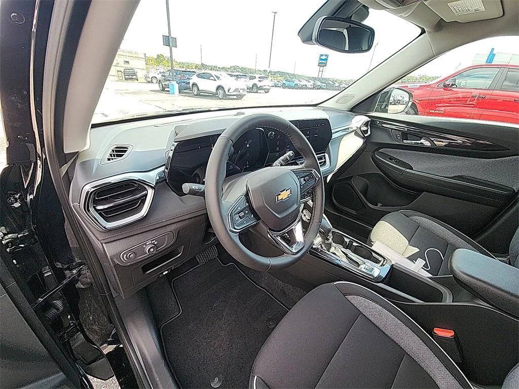 new 2026 Chevrolet TrailBlazer car, priced at $25,270