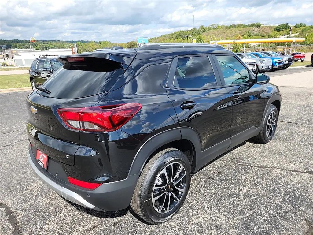 new 2026 Chevrolet TrailBlazer car, priced at $25,270