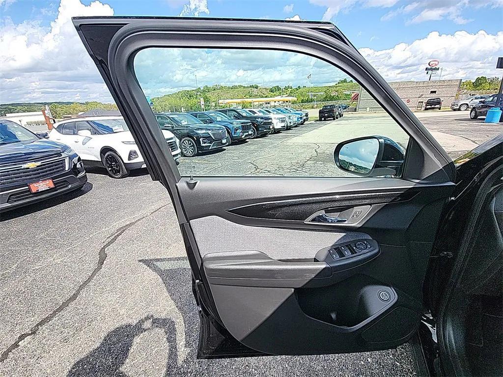 new 2026 Chevrolet TrailBlazer car, priced at $25,270