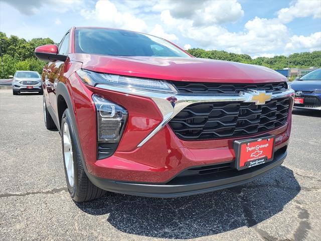 new 2025 Chevrolet Trax car, priced at $22,660