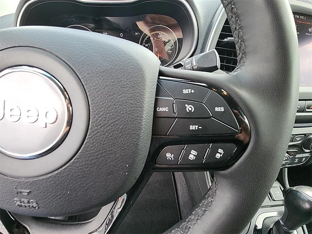 used 2023 Jeep Cherokee car, priced at $20,752