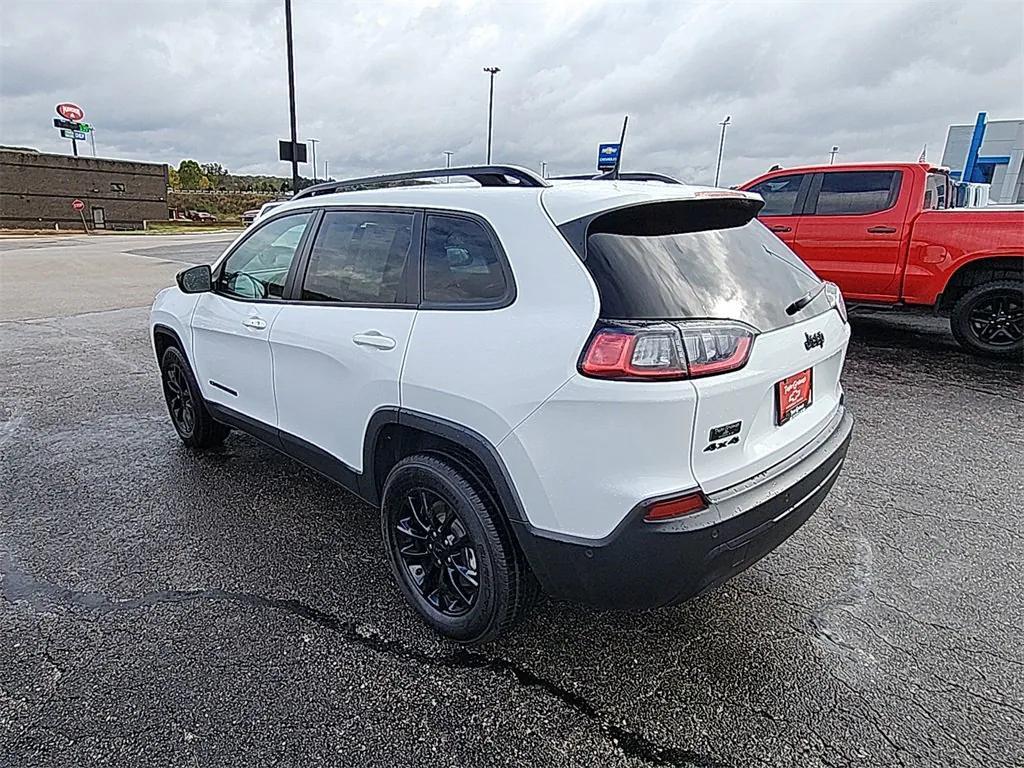 used 2023 Jeep Cherokee car, priced at $20,752