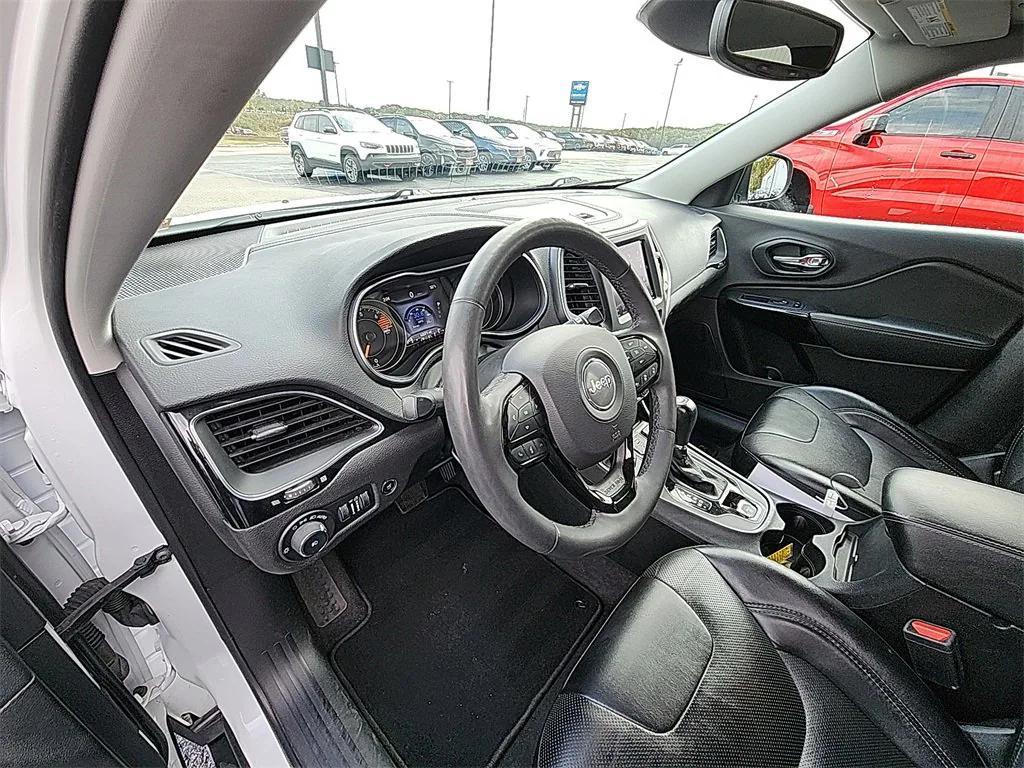 used 2023 Jeep Cherokee car, priced at $20,752