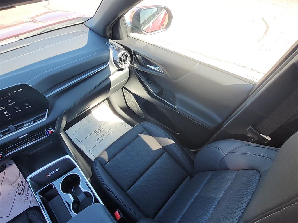 new 2025 Chevrolet Equinox car, priced at $32,640