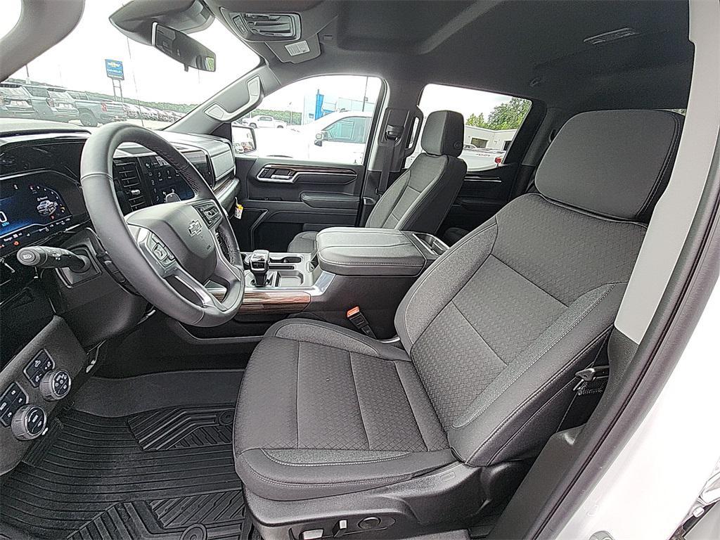 new 2025 Chevrolet Silverado 1500 car, priced at $52,934