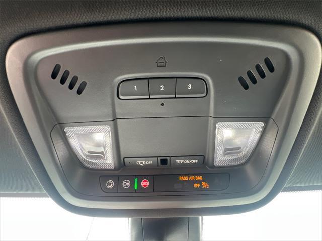 used 2022 Chevrolet Traverse car, priced at $29,980