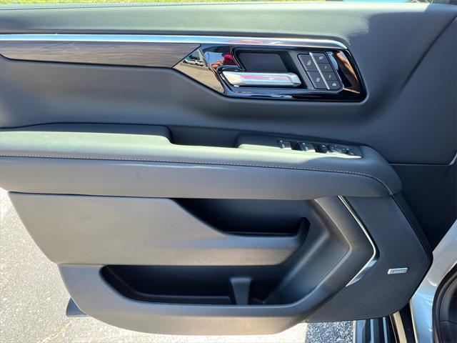 new 2025 Chevrolet Tahoe car, priced at $68,686