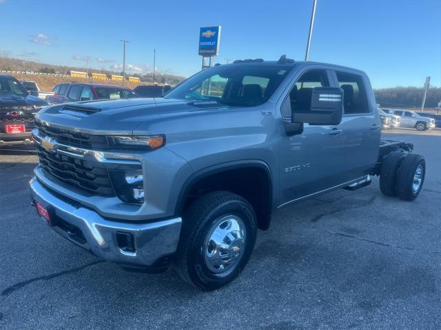 new 2025 Chevrolet Silverado 3500 car, priced at $65,047