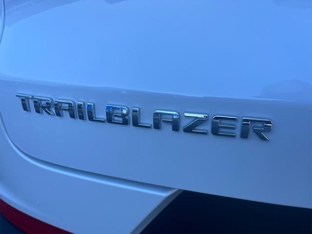 new 2025 Chevrolet TrailBlazer car, priced at $26,676