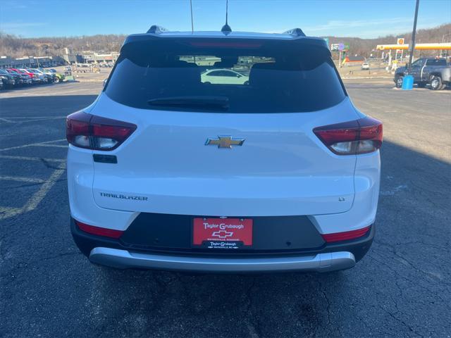 new 2025 Chevrolet TrailBlazer car, priced at $26,676