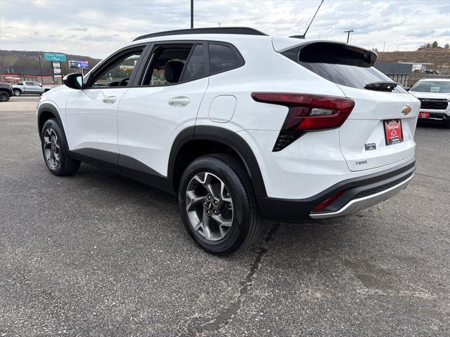 new 2025 Chevrolet Trax car, priced at $23,236