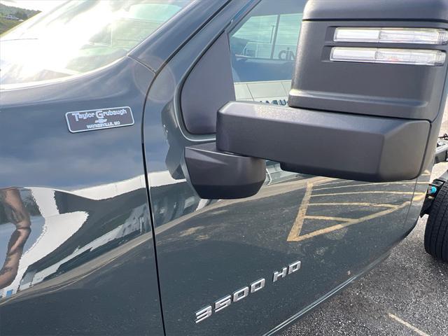 new 2025 Chevrolet Silverado 3500 car, priced at $61,913