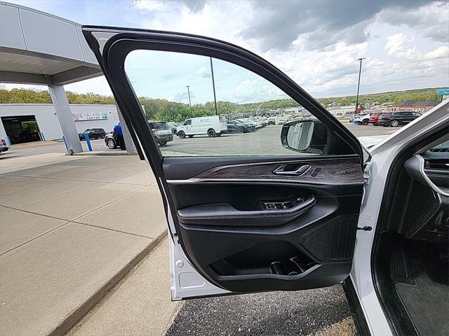 used 2023 Jeep Grand Cherokee car, priced at $29,979