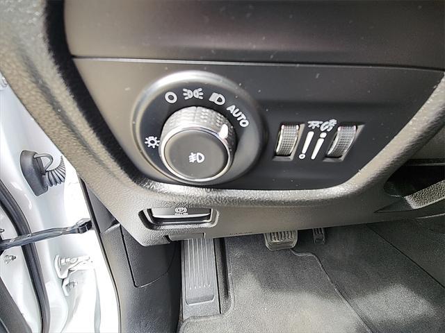 used 2023 Jeep Grand Cherokee car, priced at $29,979