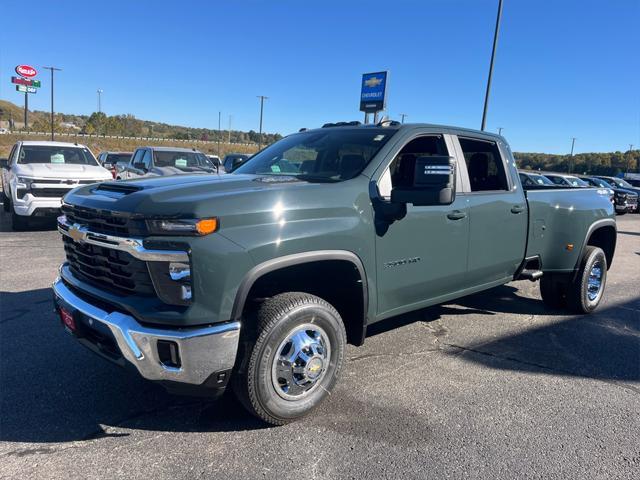 new 2025 Chevrolet Silverado 3500 car, priced at $72,003