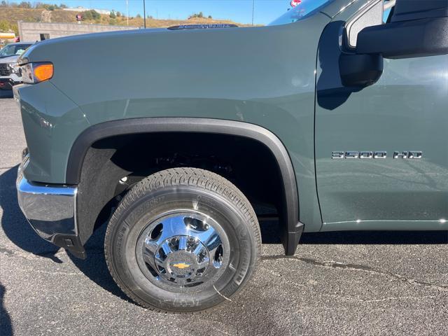 new 2025 Chevrolet Silverado 3500 car, priced at $72,003