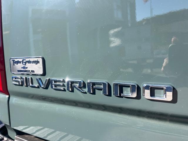 new 2025 Chevrolet Silverado 3500 car, priced at $72,003