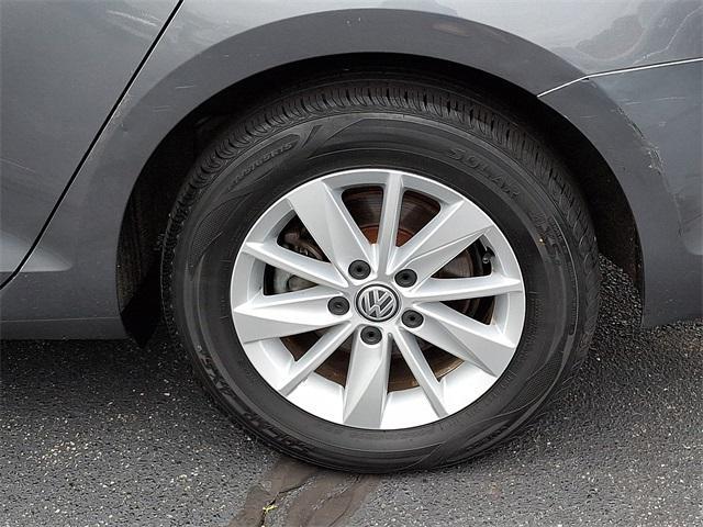 used 2017 Volkswagen Golf SportWagen car, priced at $11,800