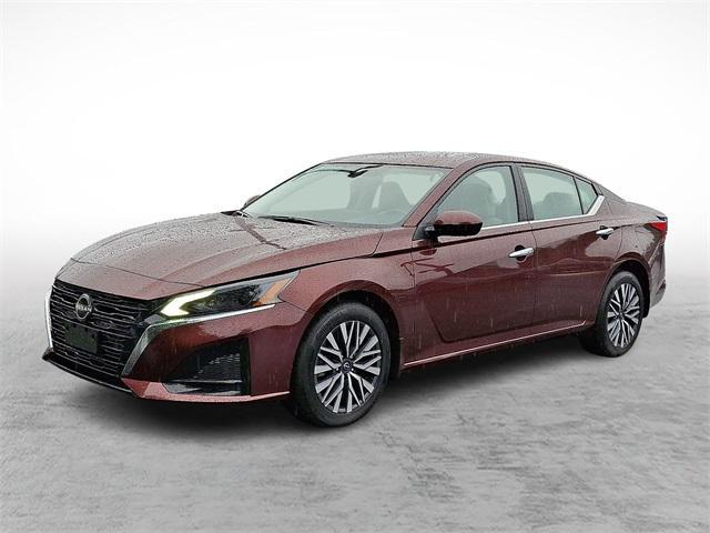 used 2023 Nissan Altima car, priced at $24,900