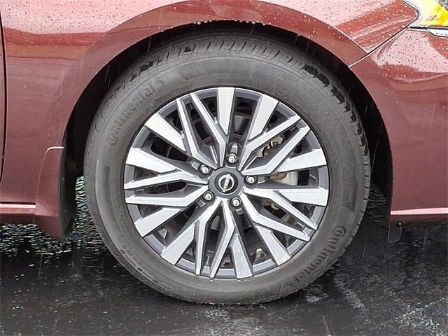 used 2023 Nissan Altima car, priced at $24,900