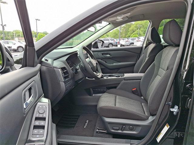 new 2025 Nissan Rogue car, priced at $33,295