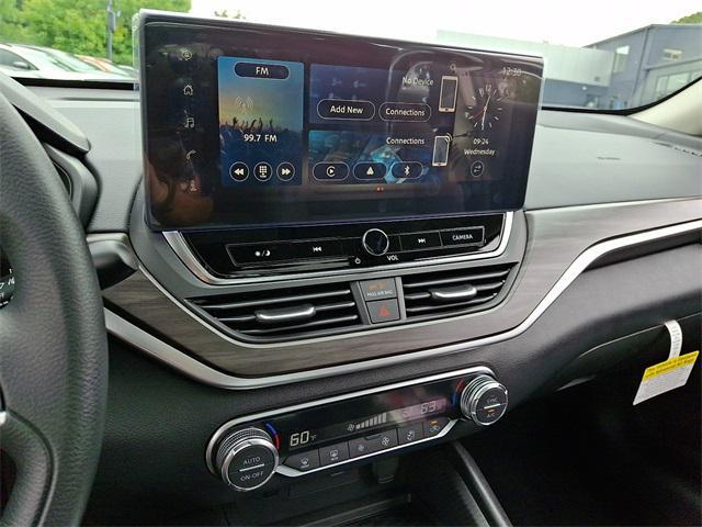 new 2025 Nissan Altima car, priced at $32,250