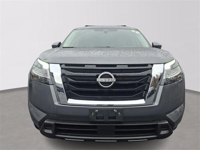 used 2022 Nissan Pathfinder car, priced at $25,999