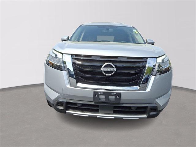 used 2024 Nissan Pathfinder car, priced at $37,000