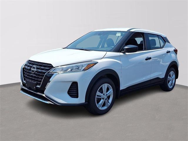 new 2025 Nissan Kicks car, priced at $23,760